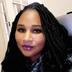 Meet your Posher, Latasha